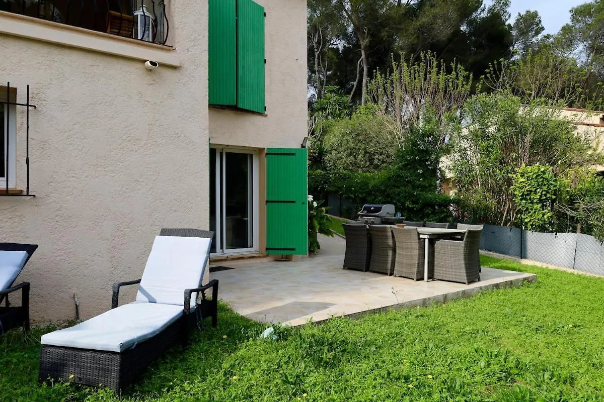 דירות ואלאוריס Ground Floor , Cocoon Garden , Parking , Ac