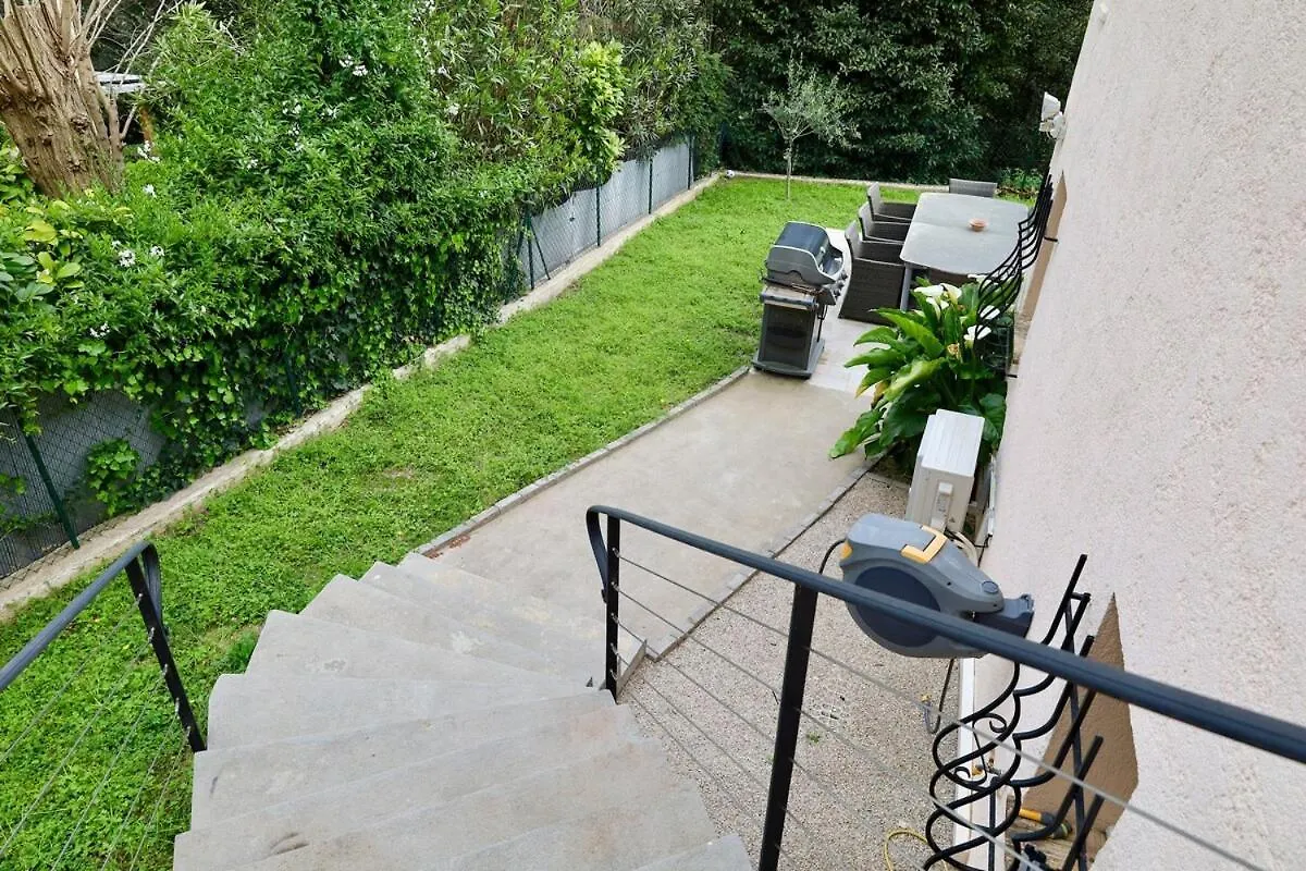 Ground Floor , Cocoon Garden , Parking , Ac Apartment Vallauris